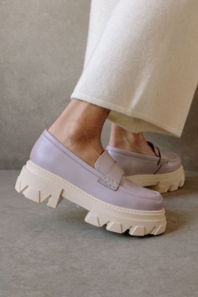 ALOHAS TRAILBLAZER LEATHER PLATFORM LUG LOAFER JACKET IN MAUVE, WOMEN'S AT URBAN OUTFITTERS
