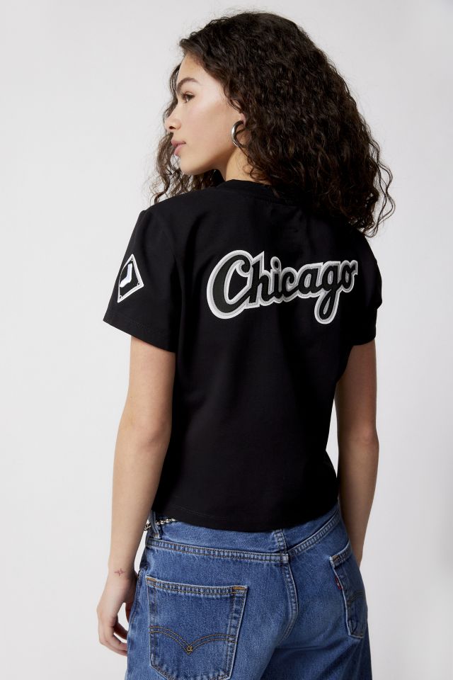 Urban Outfitters Mlb New York Yankees Embroidered Baby Tee in