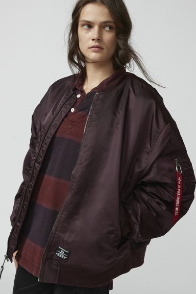 Alpha industries hot sale oversized bomber