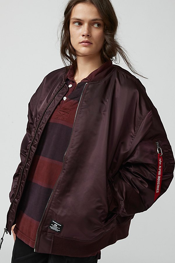 ALPHA INDUSTRIES OVERSIZED BOMBER JACKET IN PLUM, WOMEN'S AT URBAN OUTFITTERS