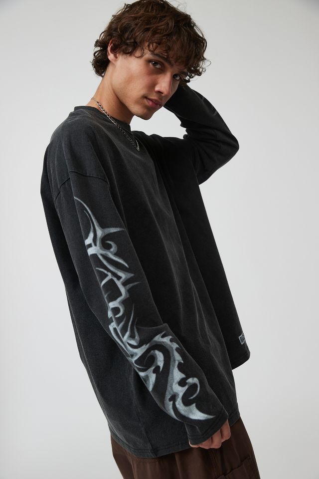 The Ragged Priest Overload Long Sleeve Tee | Urban Outfitters