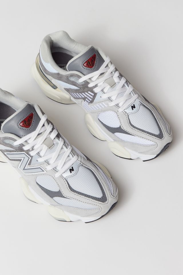 New balance black urban outfitters sale