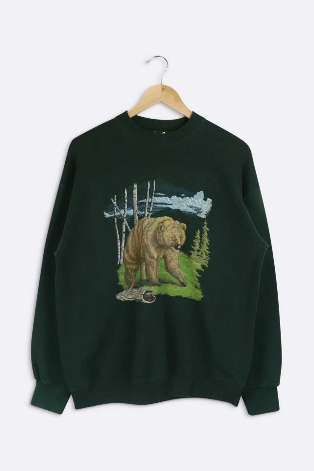 Vintage Bear In The Woods Crewneck Sweatshirt | Urban Outfitters