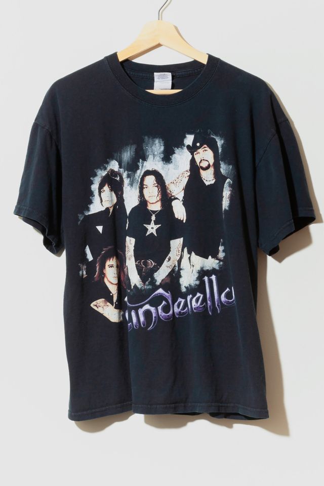 Vintage Y2K Distressed Cinderella Band Black Graphic Tour T-Shirt