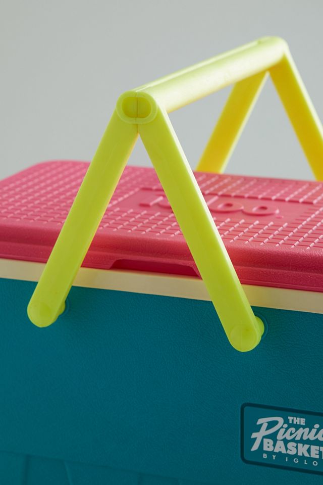 Igloo 25Quart Retro Picnic Basket Cooler Urban Outfitters