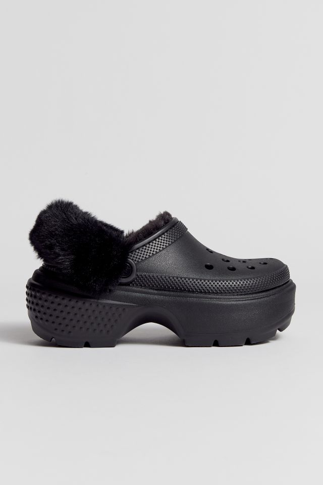 Furry discount black crocs