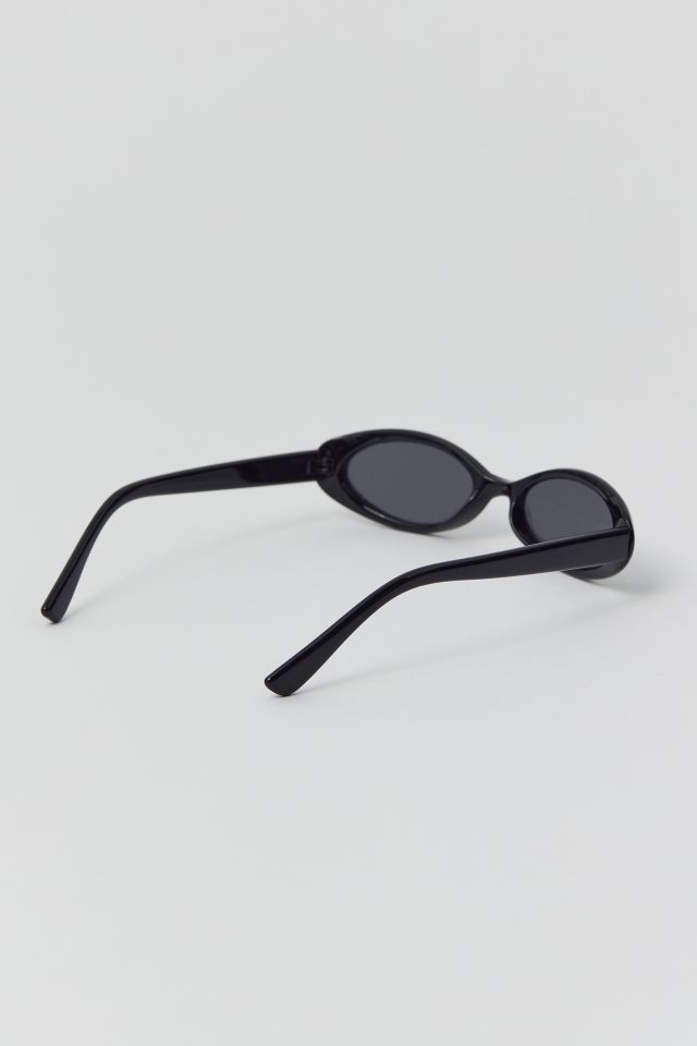 Urban outfitters sale black sunglasses