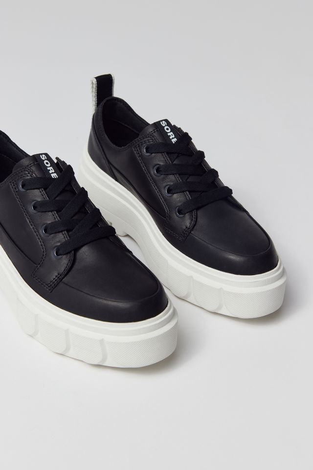 sorel caribou sneaker