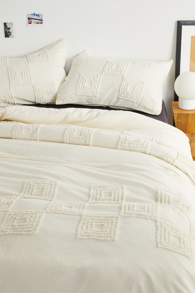 Checker Tufted Duvet Set | Urban Outfitters