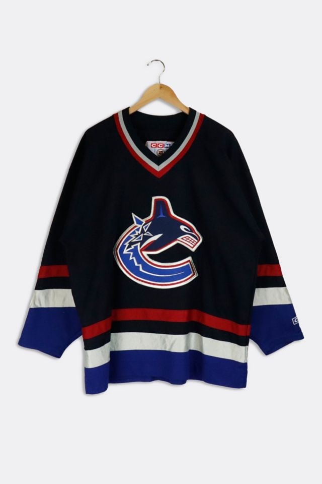 Vintage NHL Canucks Jersey