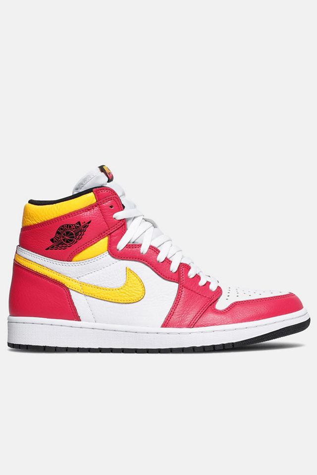 Nike Air Jordan 1 Retro High OG 'Light Fusion Red' Sneakers 555088