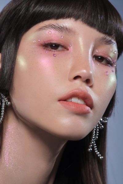 Kaleidos Makeup Space Age Multichrome Highlighter