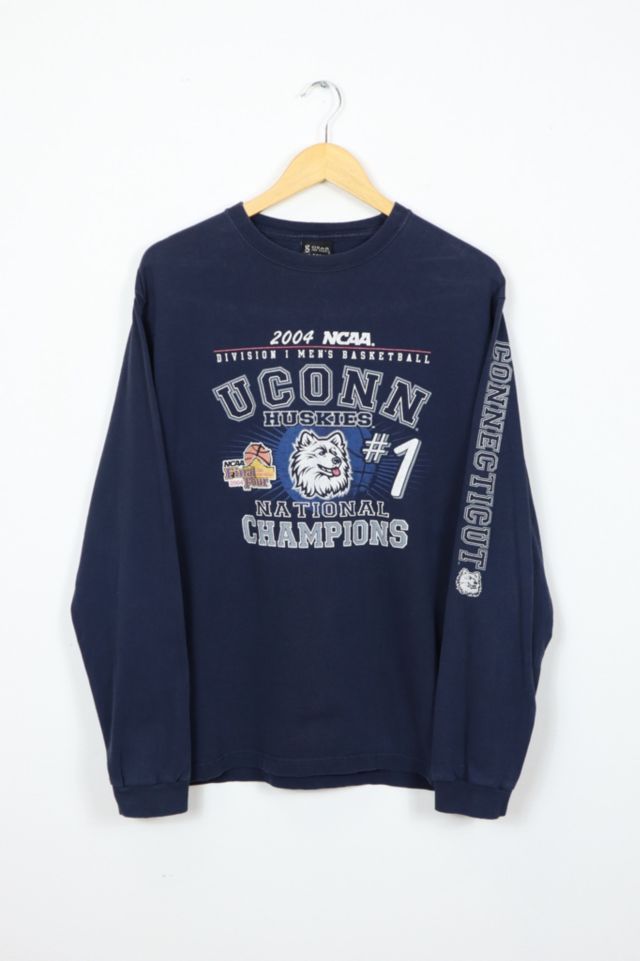 Vintage UConn Men's Basketball Nation Champions Tee | Urban Outfitters