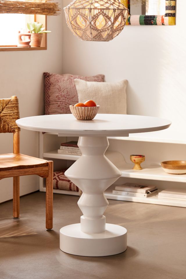 Pedestal shop bistro table