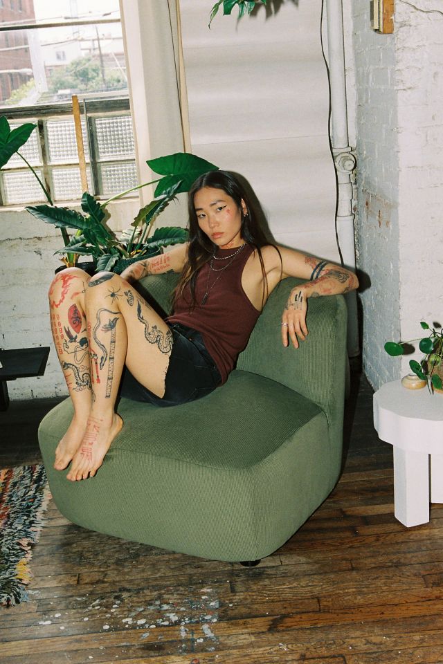 Urban outfitters 2025 green chair