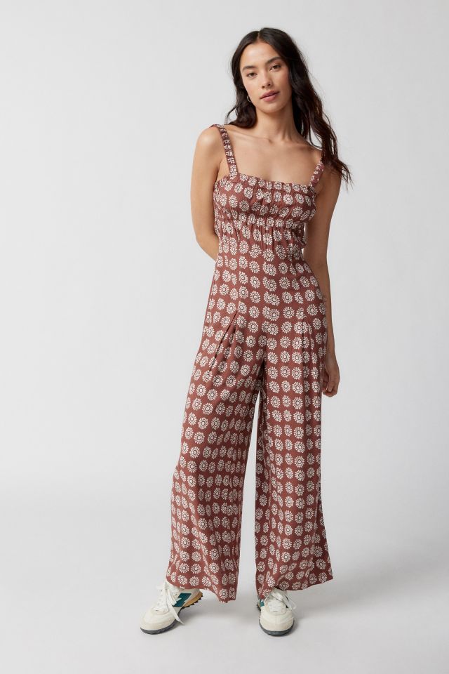 UO Lovas Linen Strappy-Back Jumpsuit | Urban Outfitters