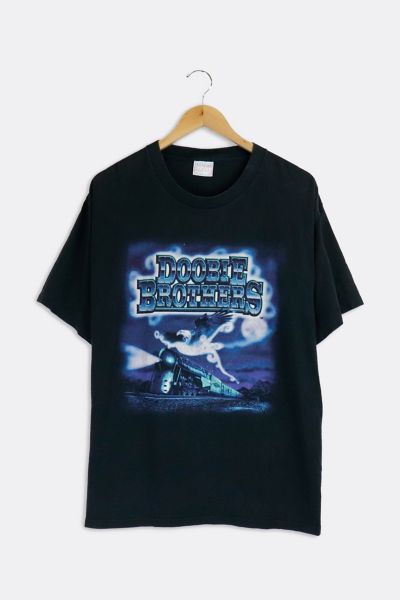 Vintage 2000 Doobie Brothers T Shirt | Urban Outfitters Vintage 2000 Doobie Brothers T Shirt | Urban Outfitters