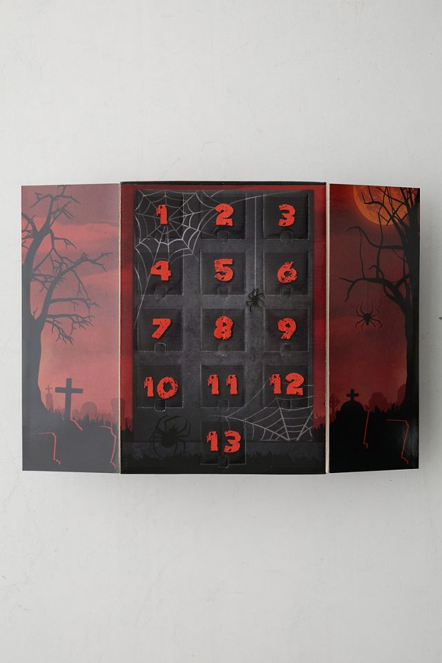 Funko Advent Calendar: 13-Day Spooky Countdown - Annabelle- 13 Días de Funko Advent Calendar: 13-Day Spooky Countdown - Annabelle- 13 Días de