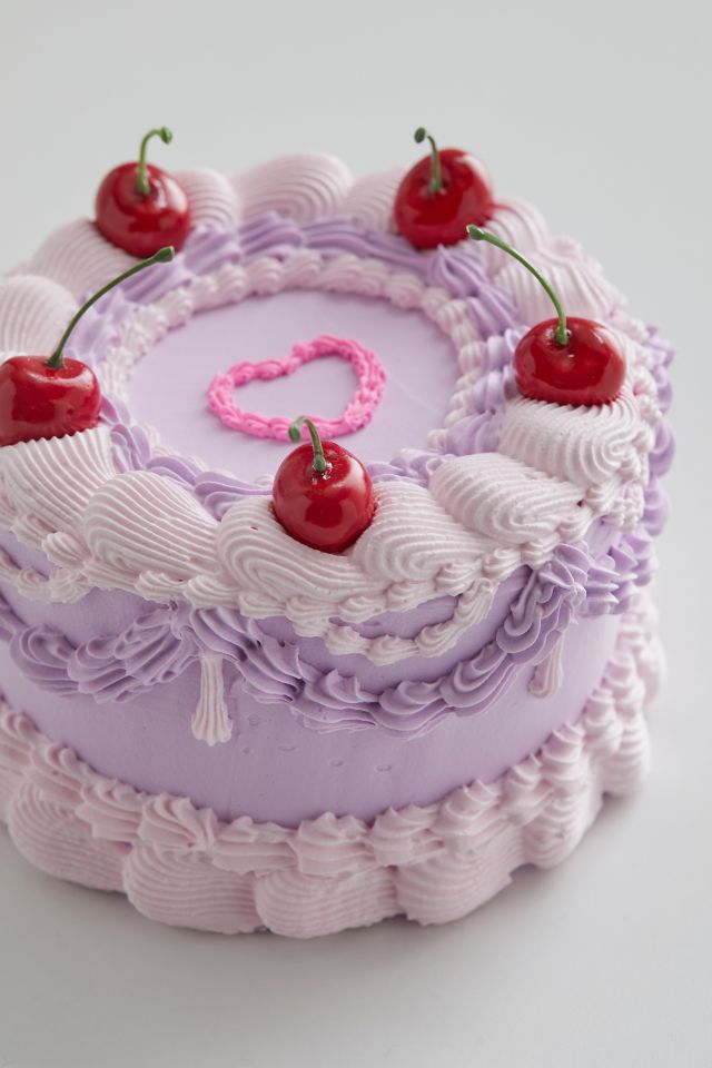 Pretty Shitty Cakes UO Exclusive Cake Object #2