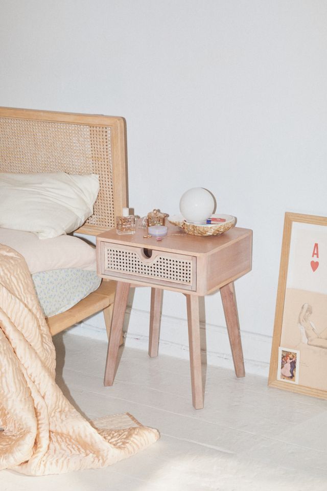 Marte nightstand store