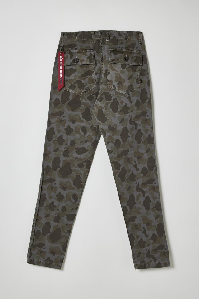 Alpha industries camo on sale pants