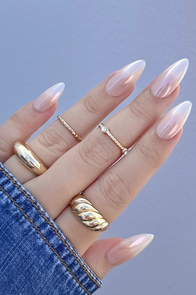 Daily Charme Magic Chrome Nail Powder Urban Outfitters