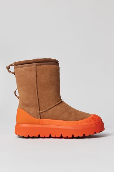 Ugg The Classic Short Weather Hybrid Boot In Brown