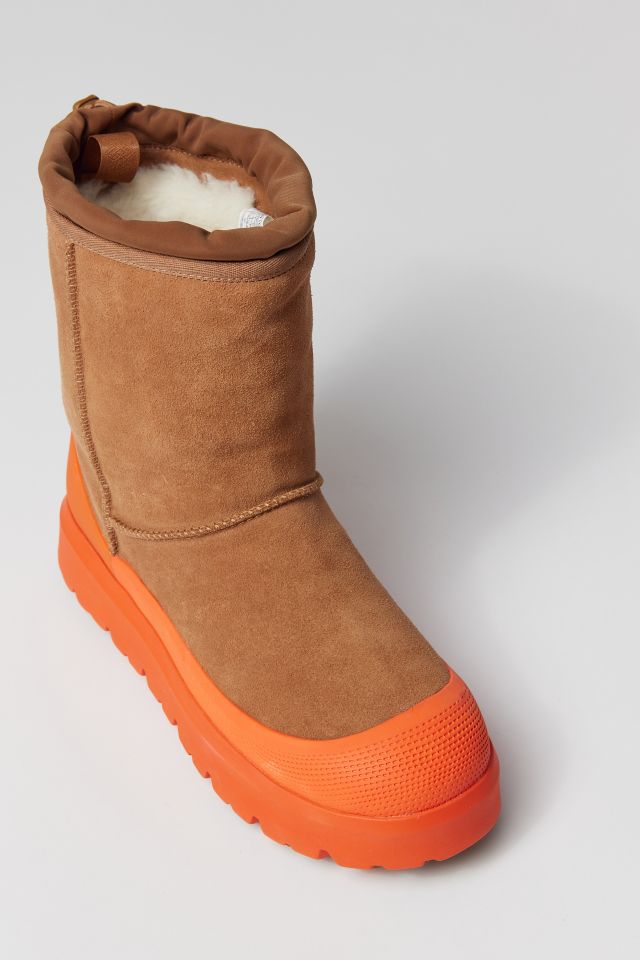 Botte de pluie courte hybride classique UGG Urban Outfitters Canada