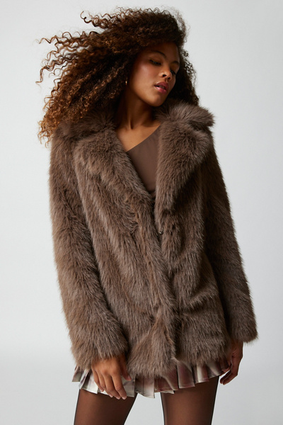 Umme Solid Color Hooded Faux Fur Coa