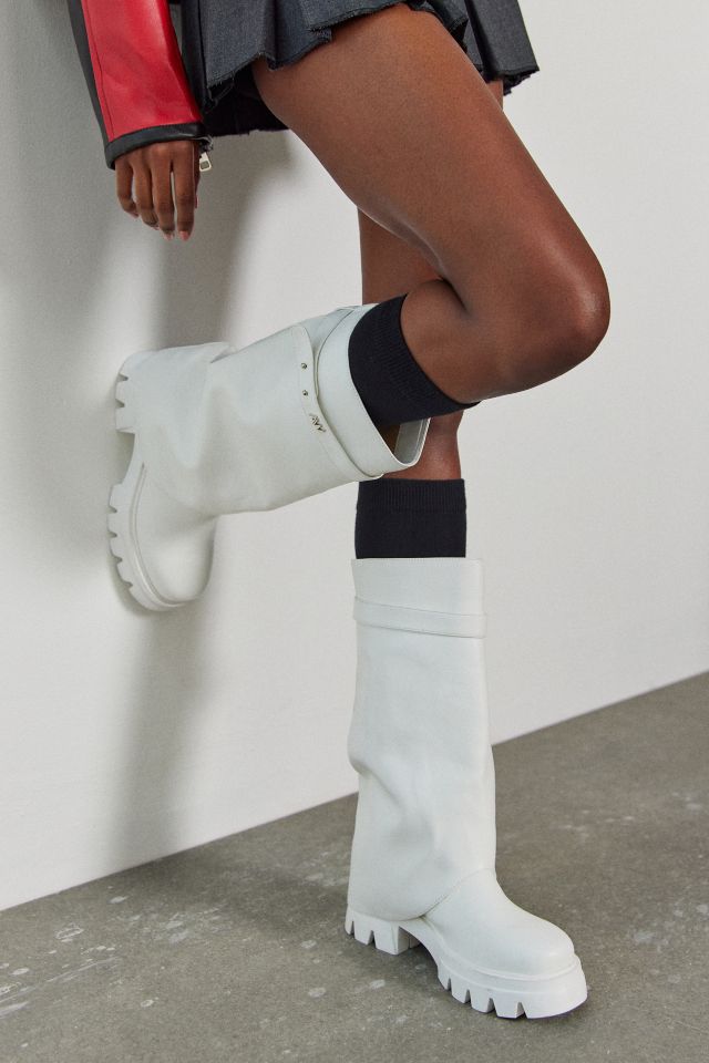 Urban outfitters store white boots