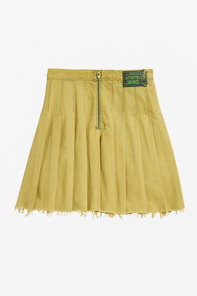 Levi’s® X Barbie Ferreira UO Exclusive Pleated Mini Skirt #4