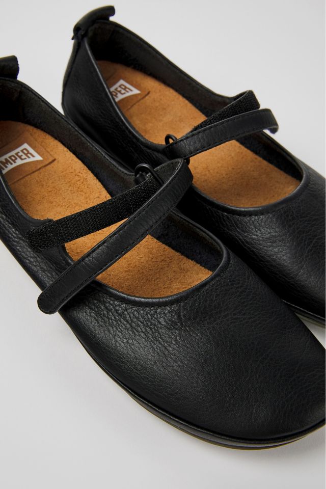 boycot Vervloekt brug Camper Right Nina Leather Flats | Urban Outfitters