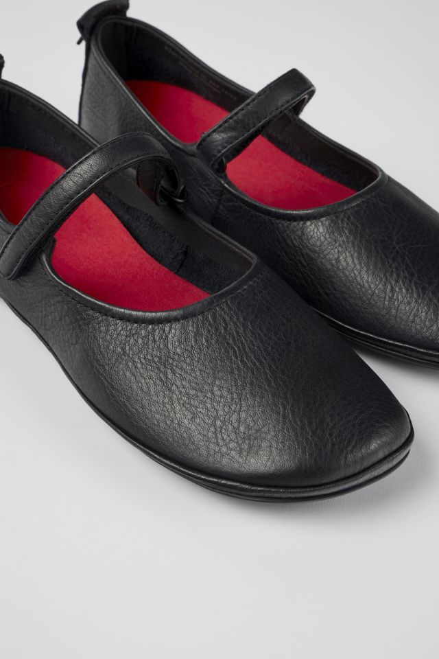 Camper Right Nina Leather Flats | Urban Outfitters