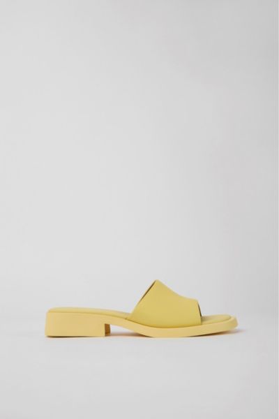 CAMPER DANA LIGHTWEIGHT LEATHER HEELED SANDALS IN YELLOW, WOMEN'S AT URBAN OUTFITTERS