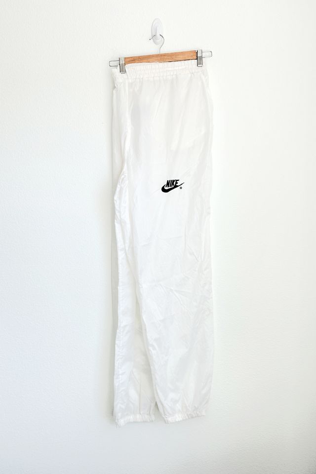 Nike windrunner sales pants white