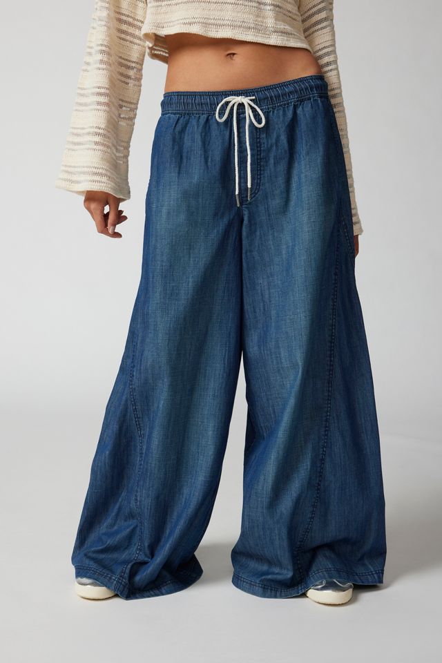 BDG Adriane Pull-On Wide-Leg Jean | Urban Outfitters
