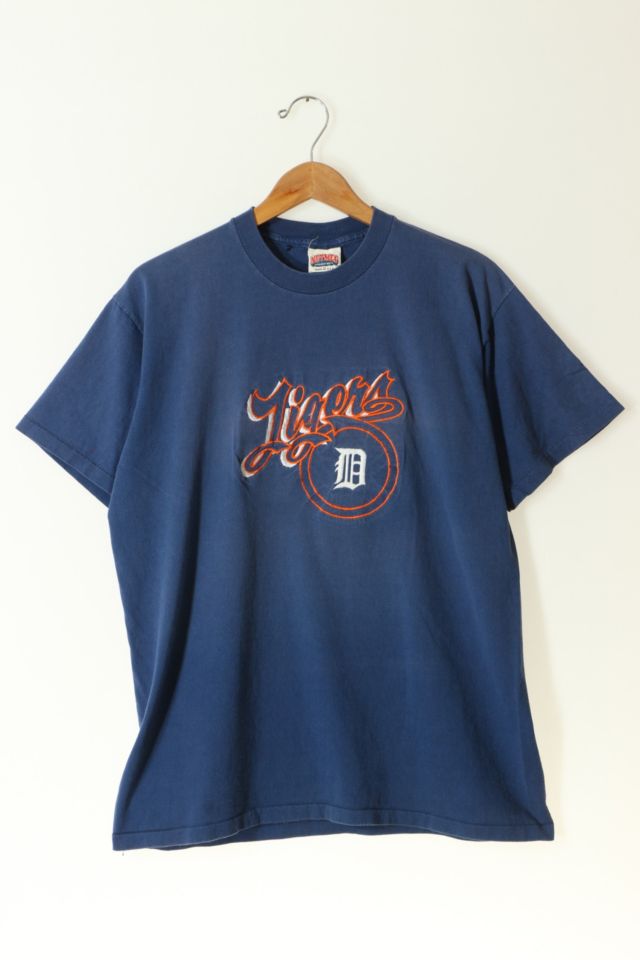 Vintage MLB Detroit Tigers Embroidered T-shirt Made in USA | Urban ...