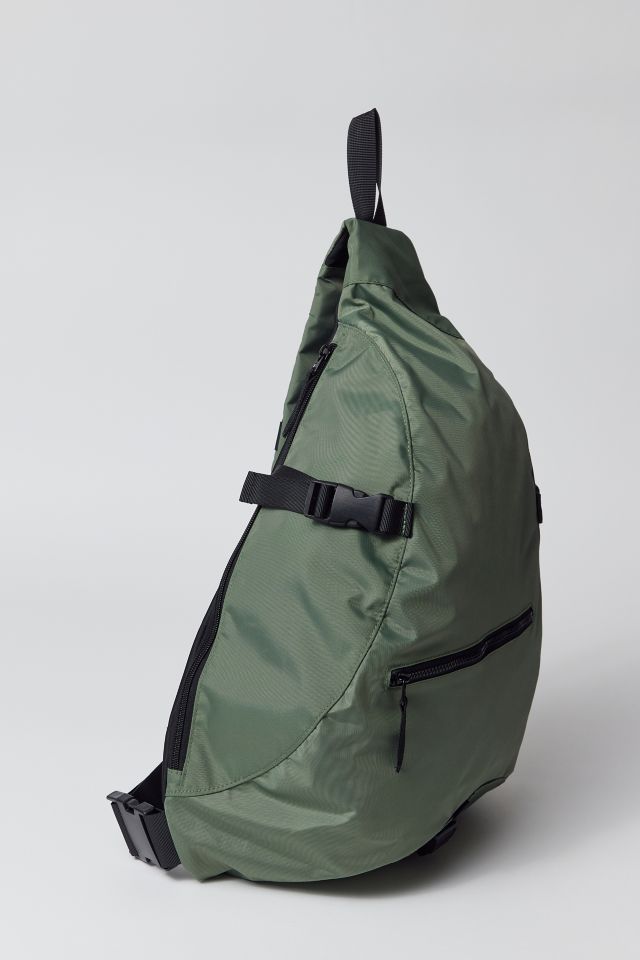 Urban outfitters 2025 sling bag