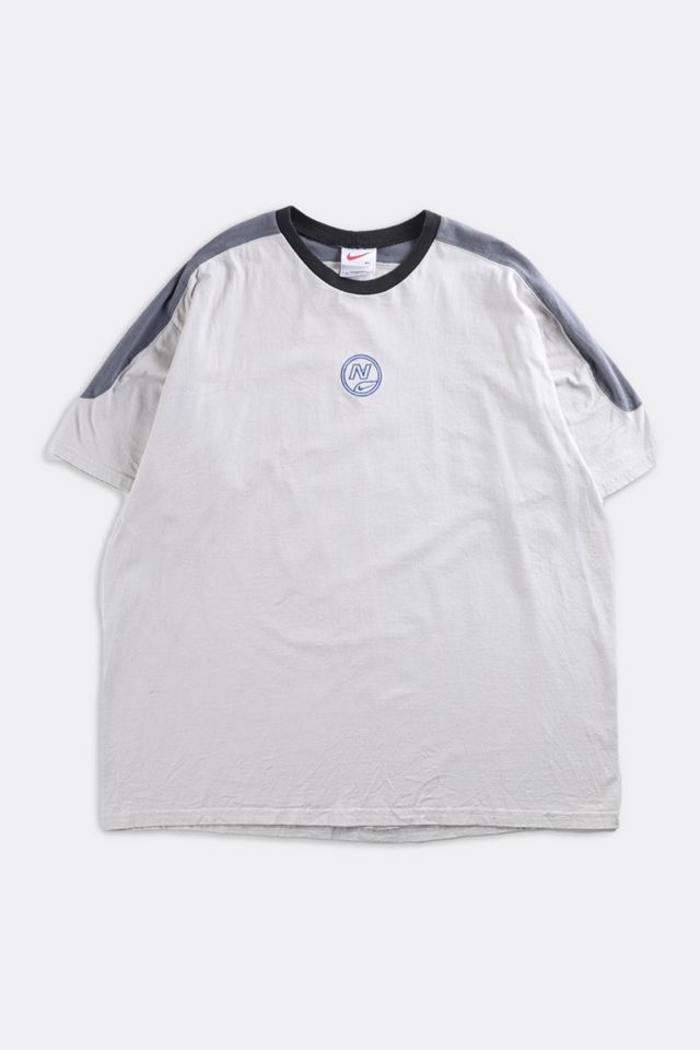 Vintage Nike Tee 044 | Urban Outfitters