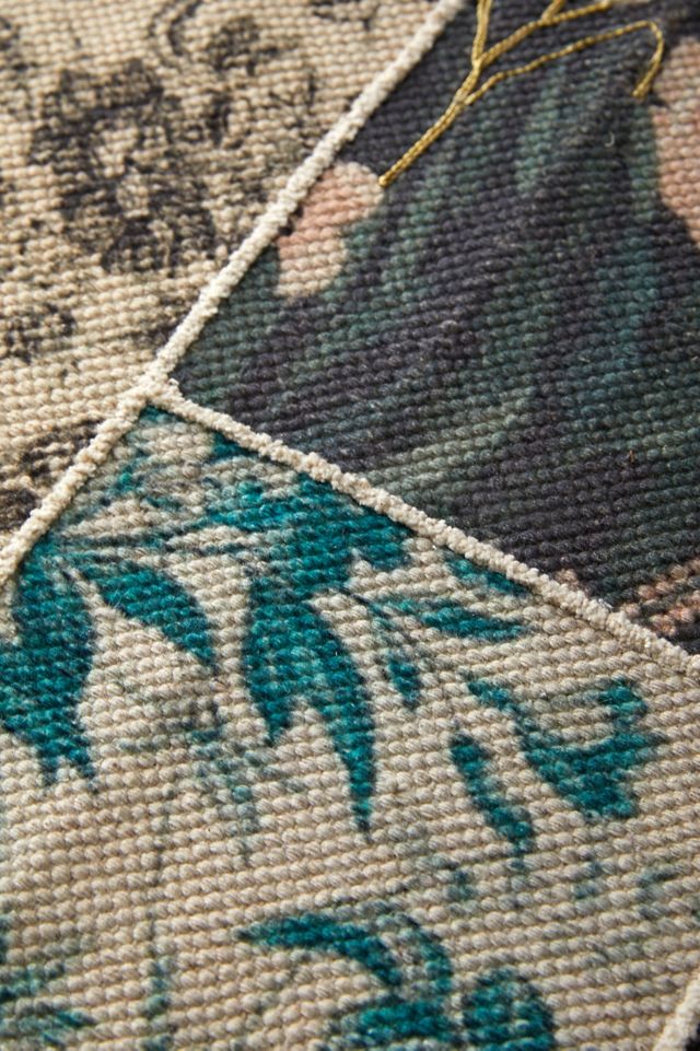 urban outfitters 花柄ラグ 61cm x 244cm Floral Patchwork Printed Rug | Urban Outfitters Canada