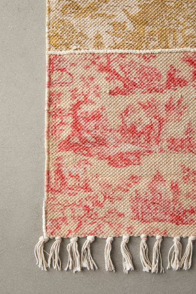 urban outfitters 花柄ラグ 61cm x 244cm Floral Patchwork Printed Rug | Urban Outfitters Canada