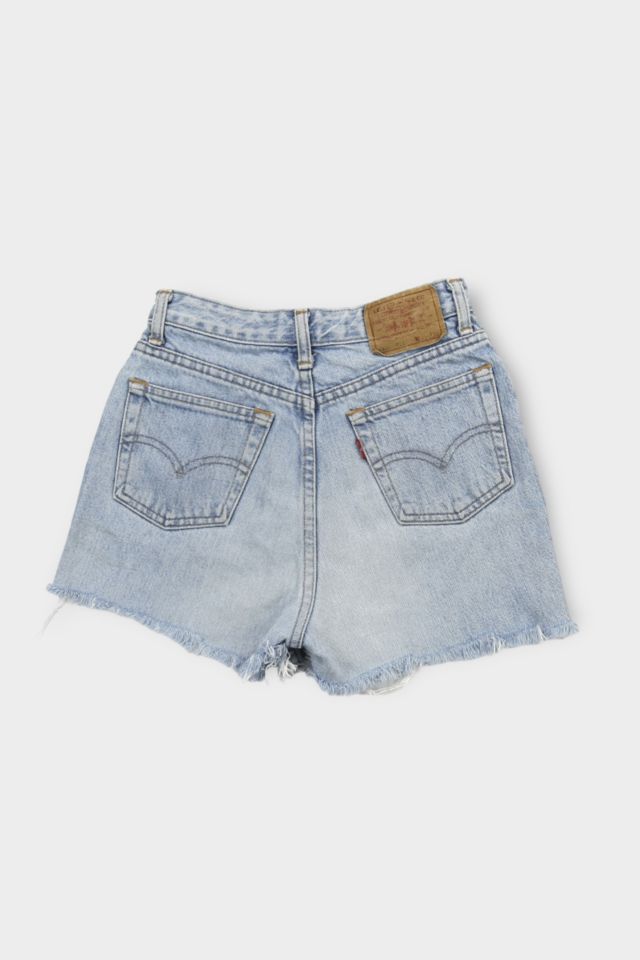 Vintage Levi's® 515 Light Wash High Waisted Shorts | Urban Outfitters