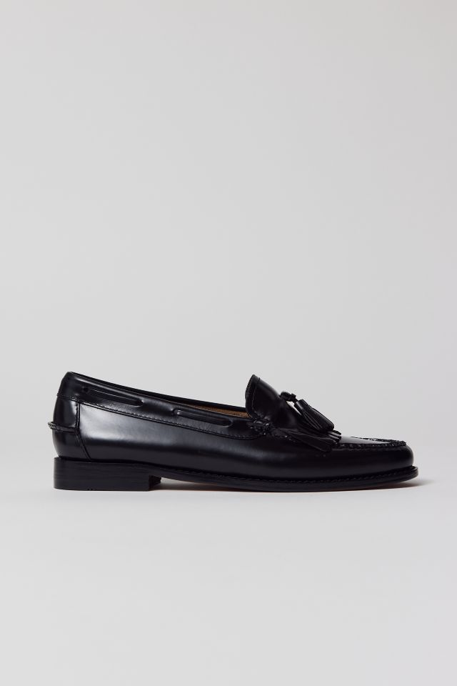 G.H.BASS Esther Kiltie Tassel Weejuns® Loafer | Urban Outfitters