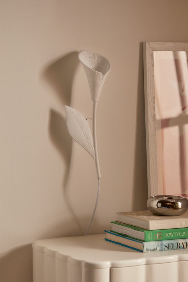 Calla Lily Shaped Sconce #1