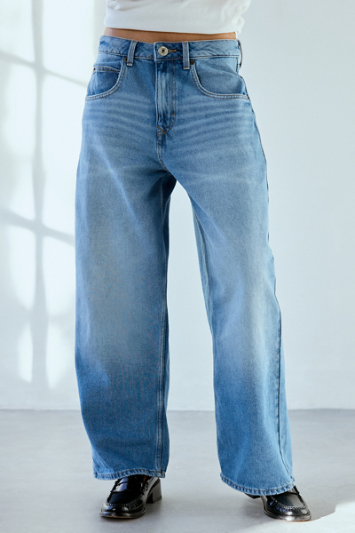 BDG Jaya Baggy Low-Rise Boyfriend Jean
