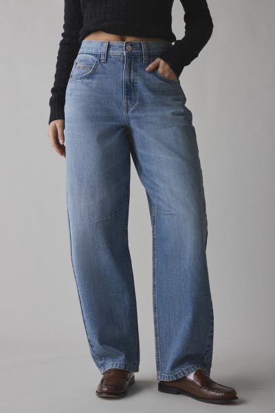 BDG LOGAN BUCKLE BAGGY BARREL JEAN IN LARGO BLAST, WOMEN'S AT URBAN OUTFITTERS 