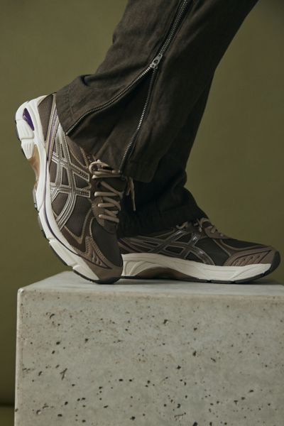 Asics Gt-2160 Sneakers In Brown