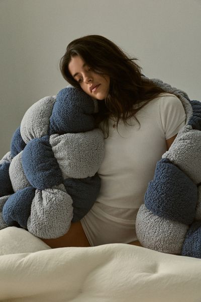 Marshmallow Cloud Fleece Throw Blanket
