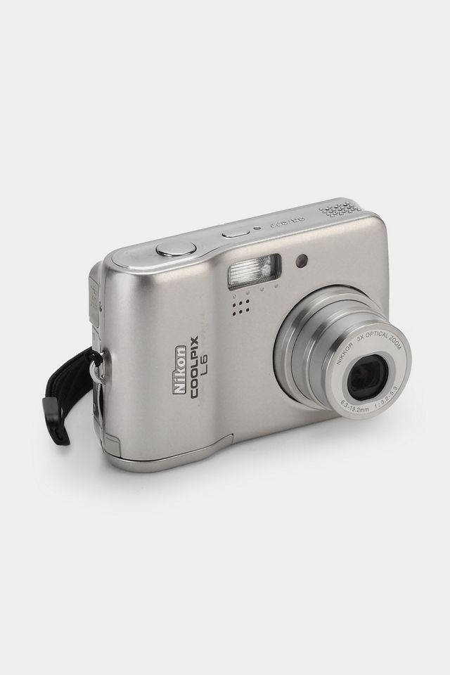 Nikon Coolpix L6 Point and Shoot Digital Camera Refurbished by Retrospekt #1