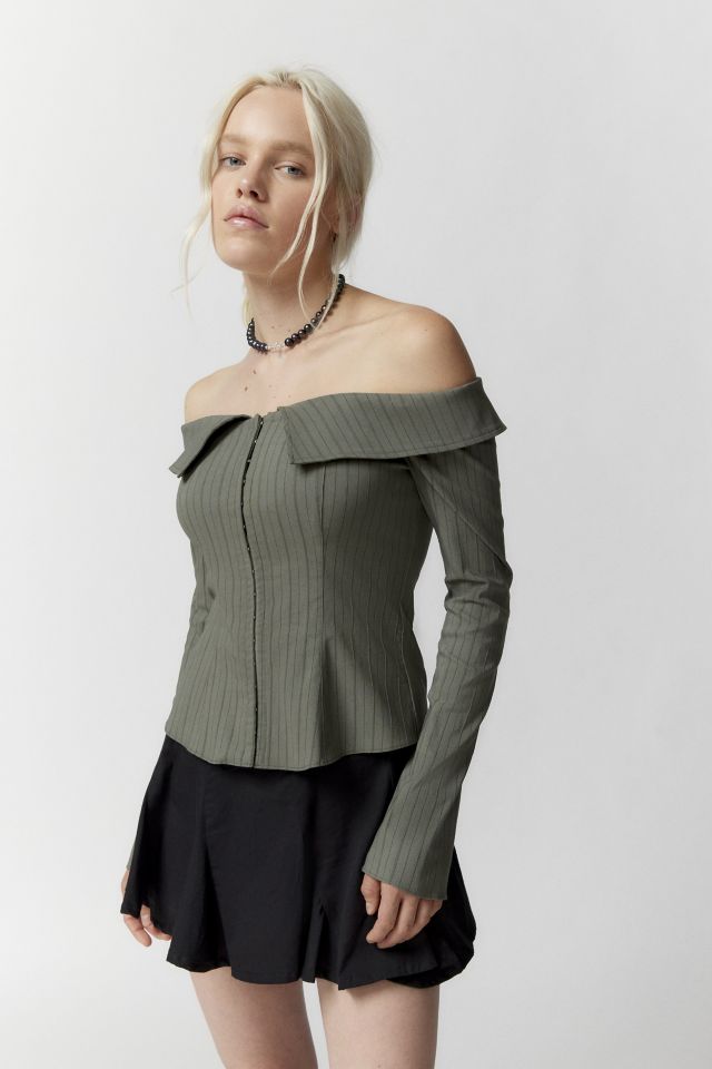 UO Bardot Collared Off-The-Shoulder Top